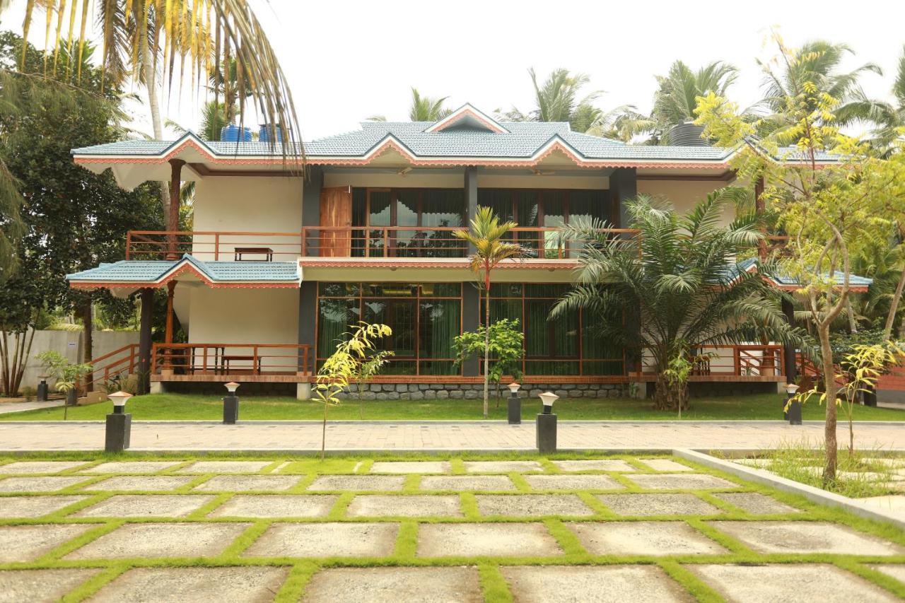 Lara Lake View Resort تريفِندرم المظهر الخارجي الصورة